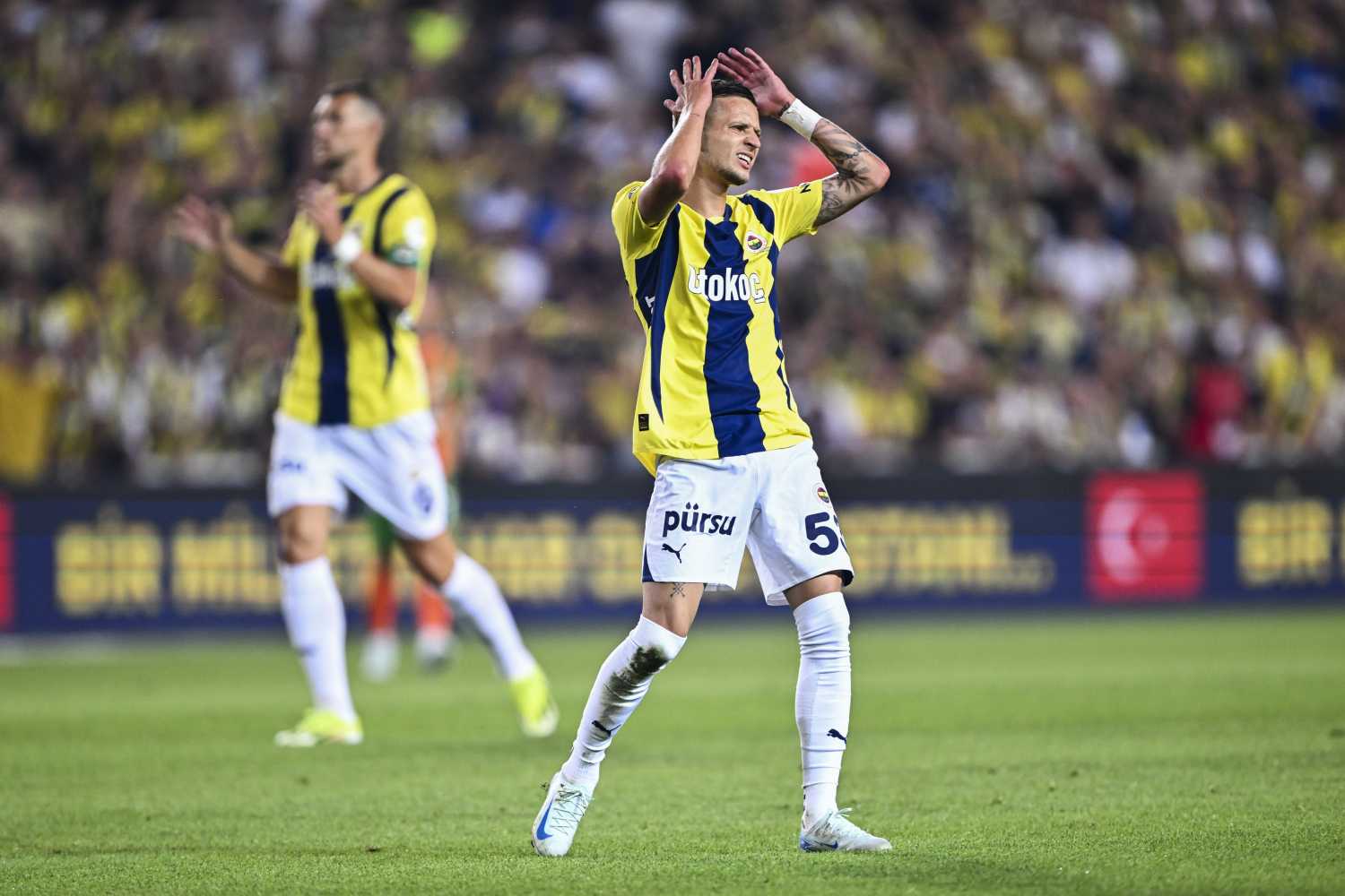 TRANSFER HABERİ: Fenerbahçe’de flaş veda! Şampiyon takıma gidiyor