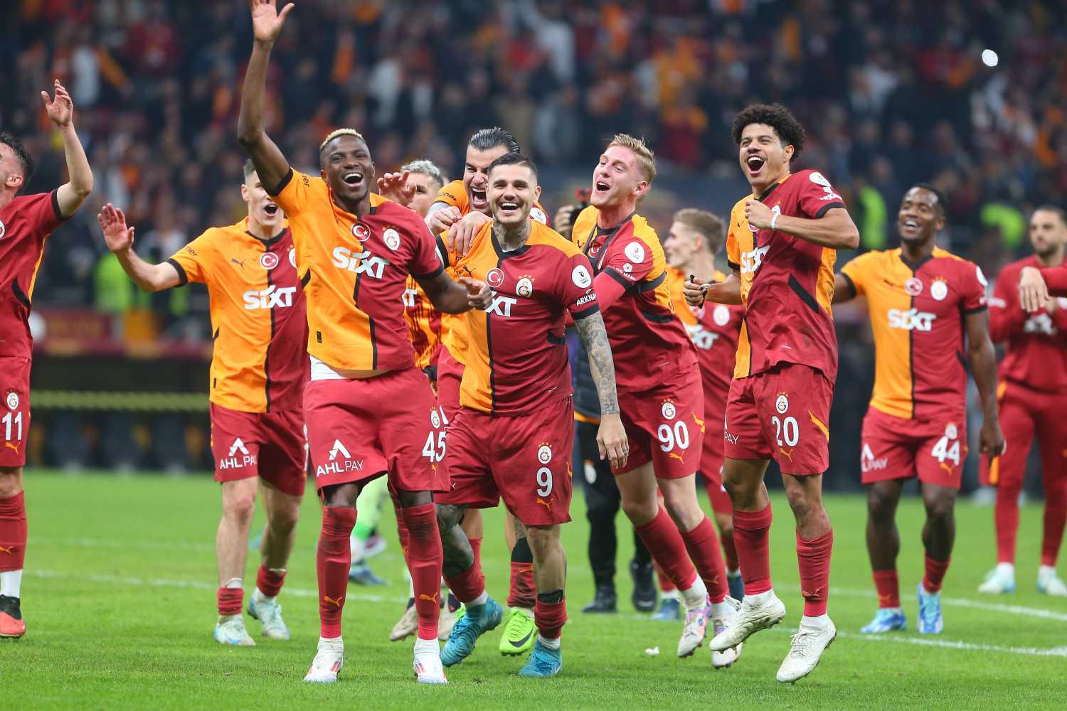 TRANSFER HABERİ: Galatasaray’a Şili’den 22’lik stoper!