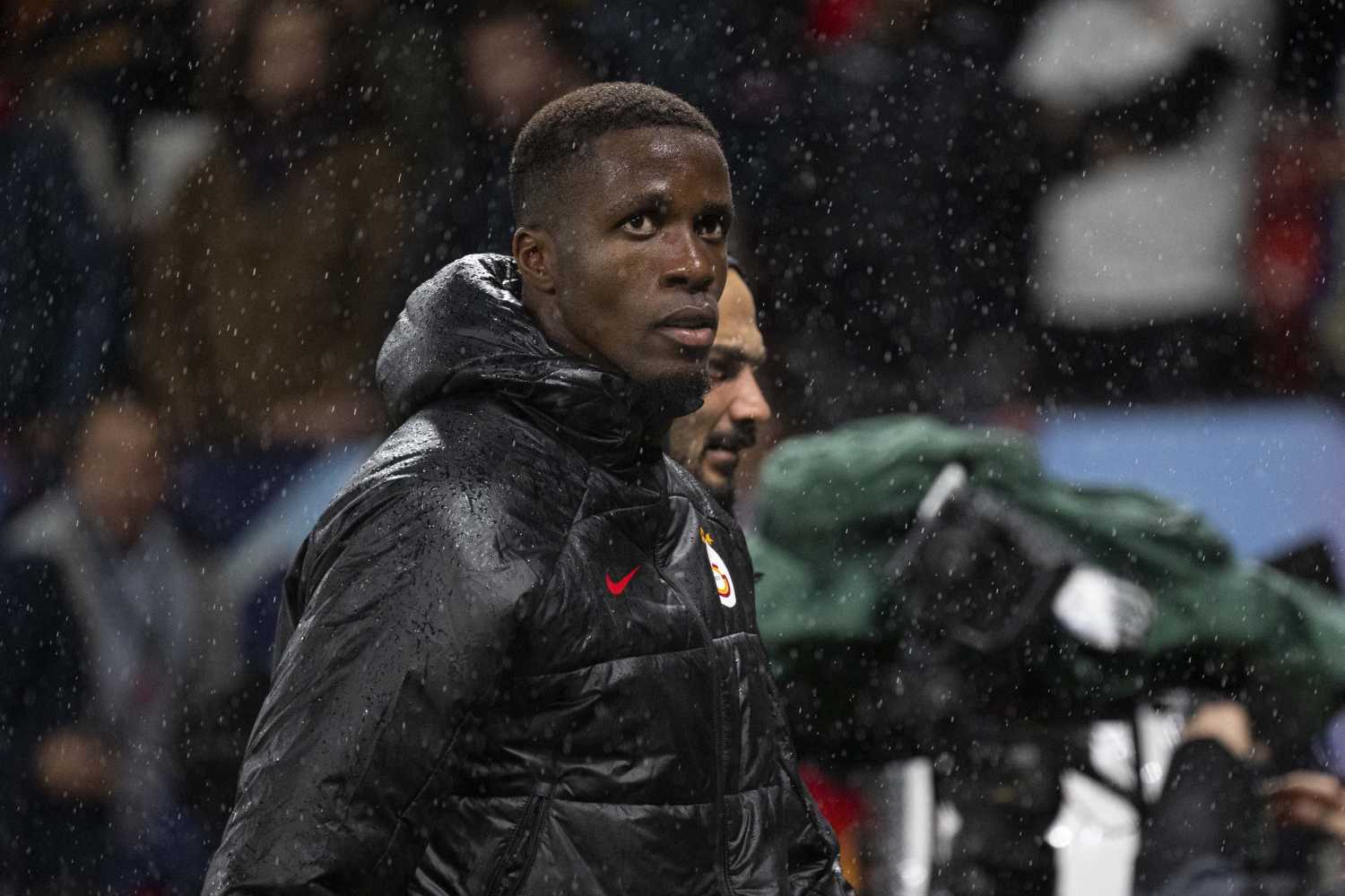 Lyon sözleşmesini feshetmek istiyordu! Galatasaray’dan Wilfried Zaha şartı