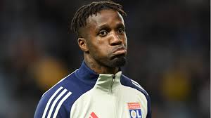 Lyon sözleşmesini feshetmek istiyordu! Galatasaray’dan Wilfried Zaha şartı