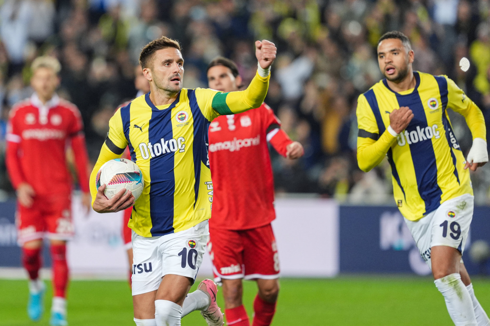 FENERBAHÇE HABERİ | Dusan Tadic’e MLS kancası!