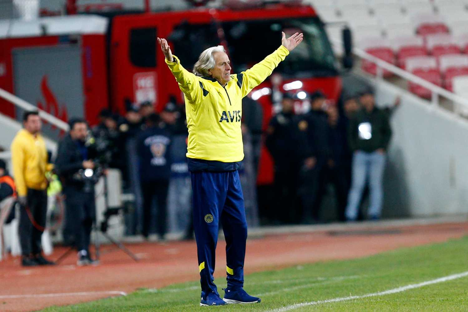 TRANSFER HABERİ: Jorge Jesus Süper Lig’e dönüyor! İşte yeni adresi