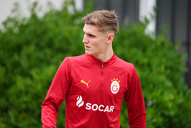 Galatasaray’ın kiralık olarak transfer edeceği iddia edilmişti! Sacha Boey için karar çıktı