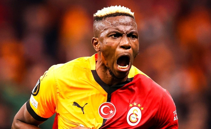 Galatasaray’a transferde kötü haber! Osimhen’in menajeriyle görüşmelere başladılar
