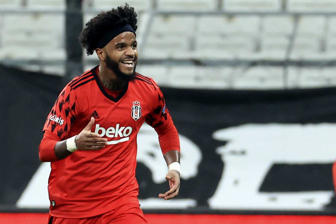 Galatasaray’dan şaşırtan transfer! Beşiktaş’ın eski yıldızı geliyor