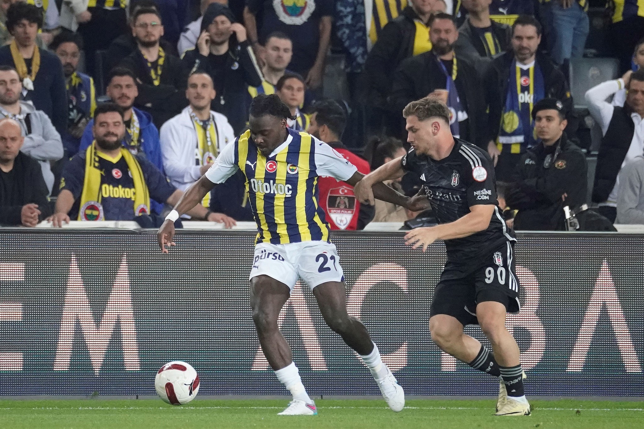 Beşiktaş’ta radikal karar! İşte Kartal’ın Fenerbahçe maçı 11’i