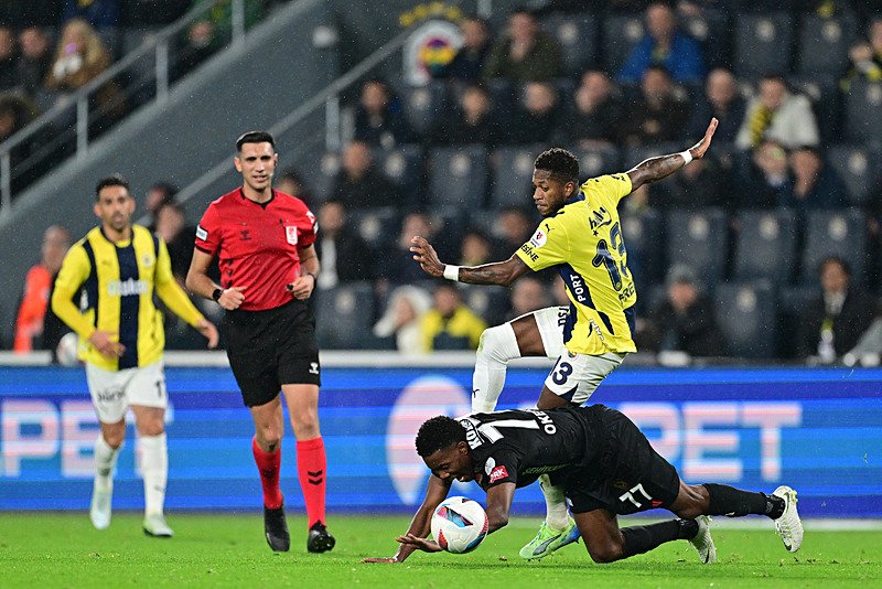 İşte Fenerbahçe’nin Beşiktaş maçı 11’i! Mourinho’dan sürpriz tercih