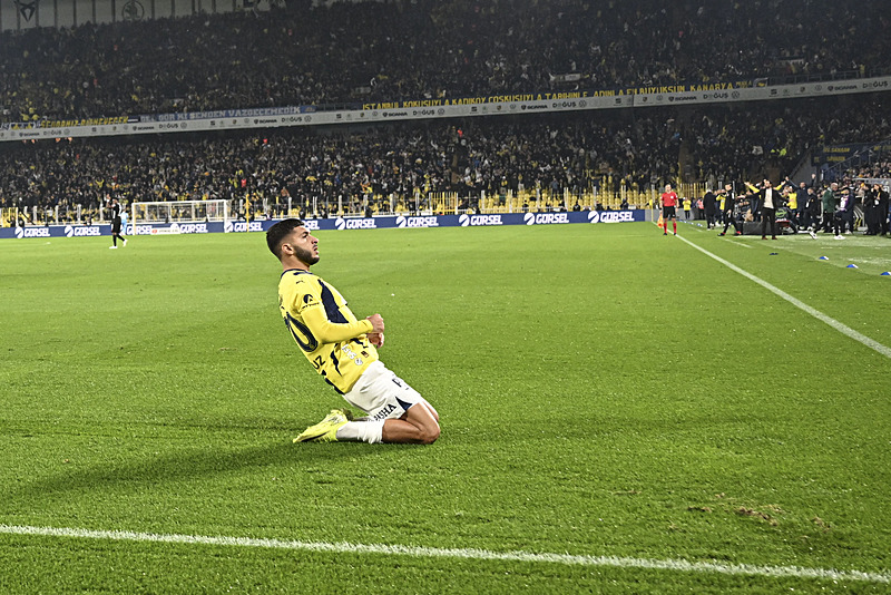 TRANSFER HABERİ - Dolmabahçe’ye scout akını! Fenerbahçeli 3 yıldızı izleyecekler