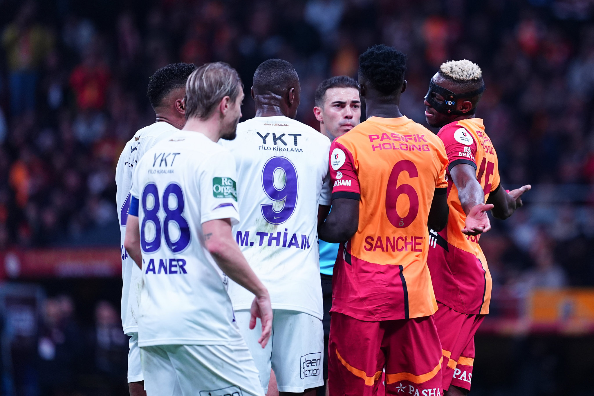 Okan Buruk’tan radikal karar! İşte Galatasaray’ın Sivasspor maçı 11’i