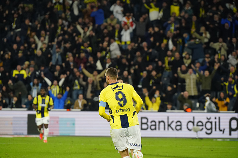 Fenerbahçe’de 4 isim Beşiktaş maçının kadrosunda yok!