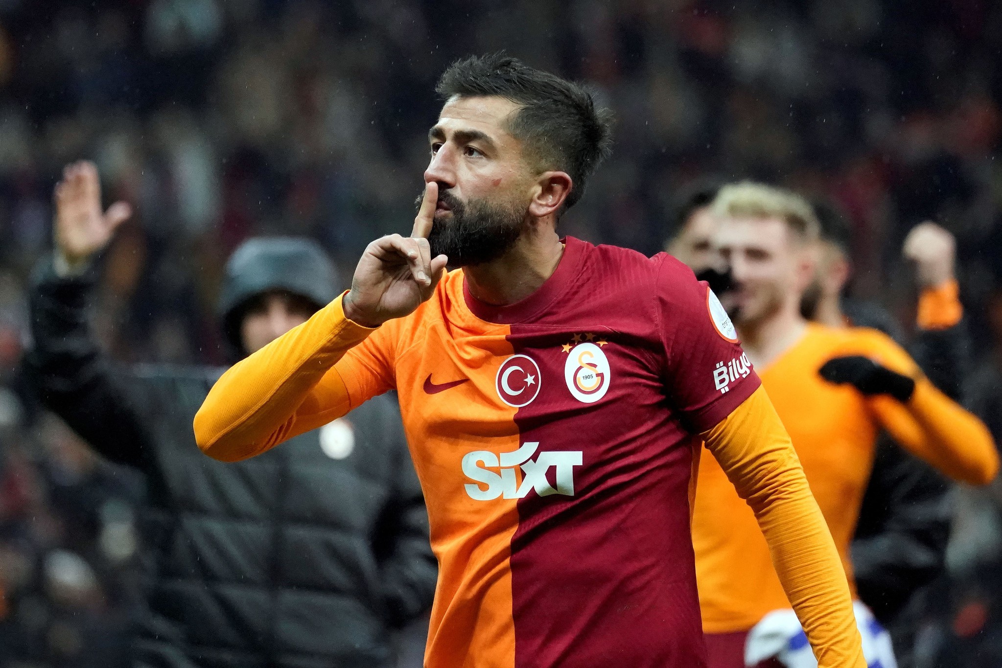 TRANSFER HABERLERİ | Galatasaray’da Kerem Demirbay için komşu iddiası! Yunan basını duyurdu