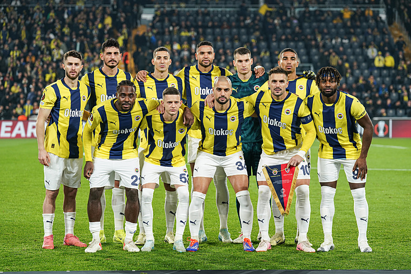 TRANSFER HABERİ: Fenerbahçe’de şaşırtan ayrılık! Herkes Samet Akaydin derken...