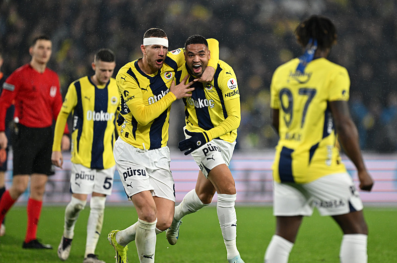 TRANSFER HABERİ | Fenerbahçe’den stoper operasyonu! Sakatlıklar sonrası harekete geçildi... 62 milyon Euro’luk takviye