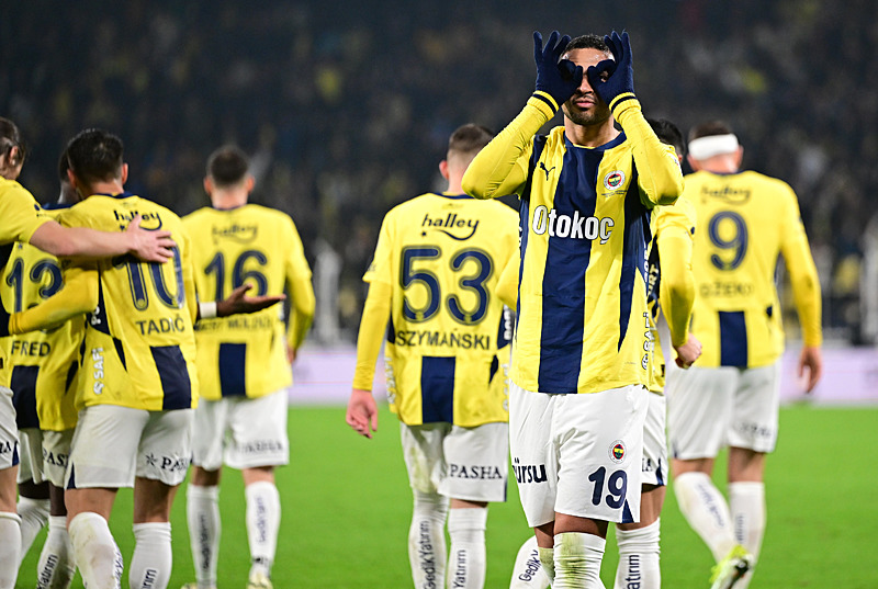 TRANSFER HABERİ | Fenerbahçe’den stoper operasyonu! Sakatlıklar sonrası harekete geçildi... 62 milyon Euro’luk takviye