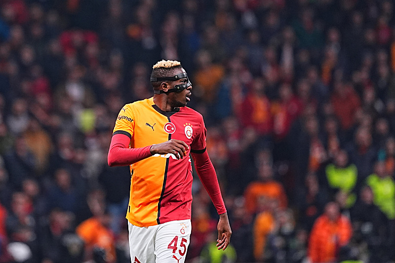 Victor Osimhen için Galatasaray’a üzen haber! Transferin flaş takımı talip oldu