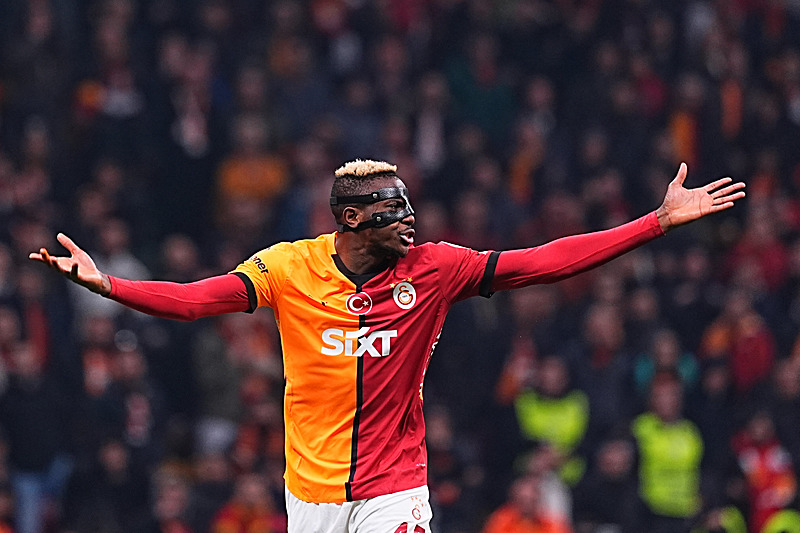 Victor Osimhen için Galatasaray’a üzen haber! Transferin flaş takımı talip oldu