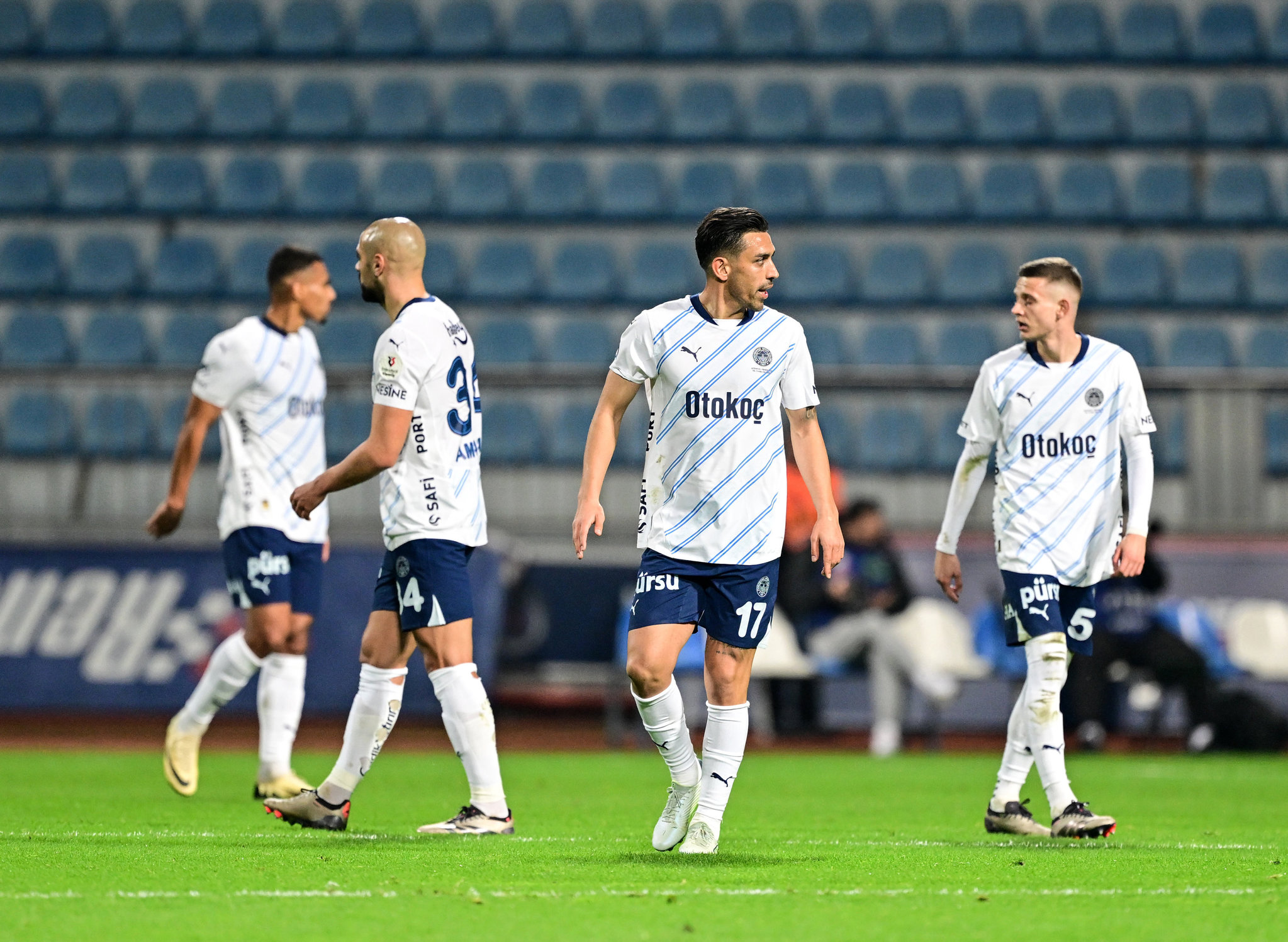 Fenerbahçe’ye Özbek stoper! Kanarya’dan scout transferi