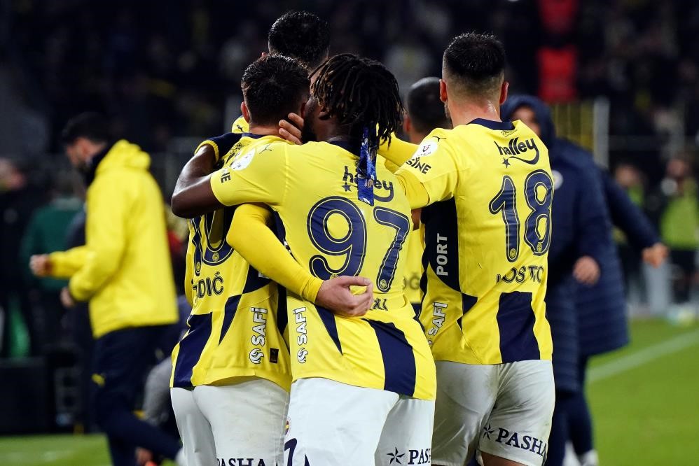 Medina Fenerbahçe’ye, Galatasaraylı yıldız Boca’ya! Son yılların en flaş transferi