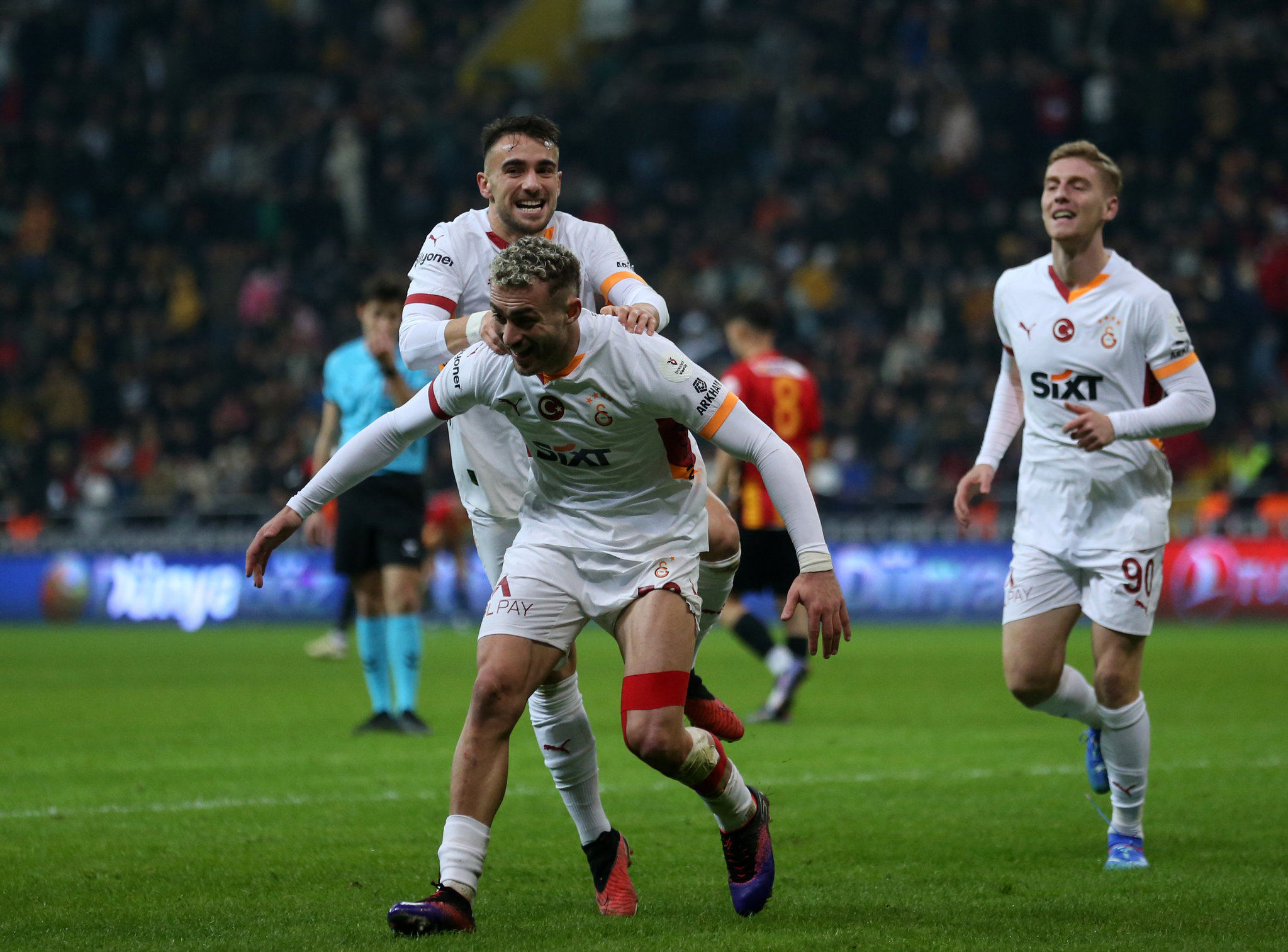 Galatasaray’ı şampiyonluktan etmişti ara transferde Aslan oluyor! Cimbom eski Beşiktaşlı yıldızı kapıyor