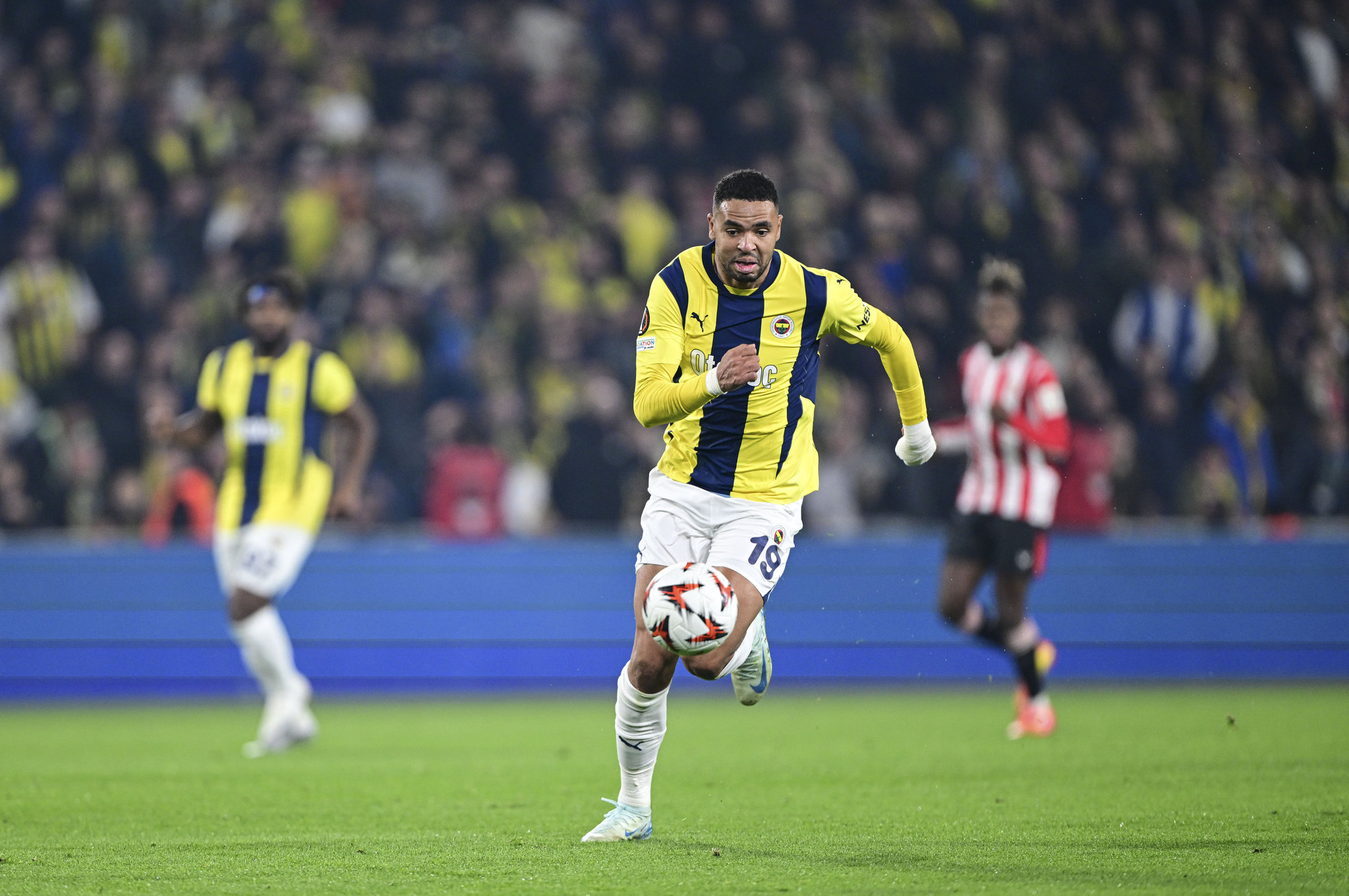 FENERBAHÇE TRANSFER HABERİ: Al-Nassr İstanbul’a geliyor! İşte En-Nesyri’nin tarihi bonservis ücreti