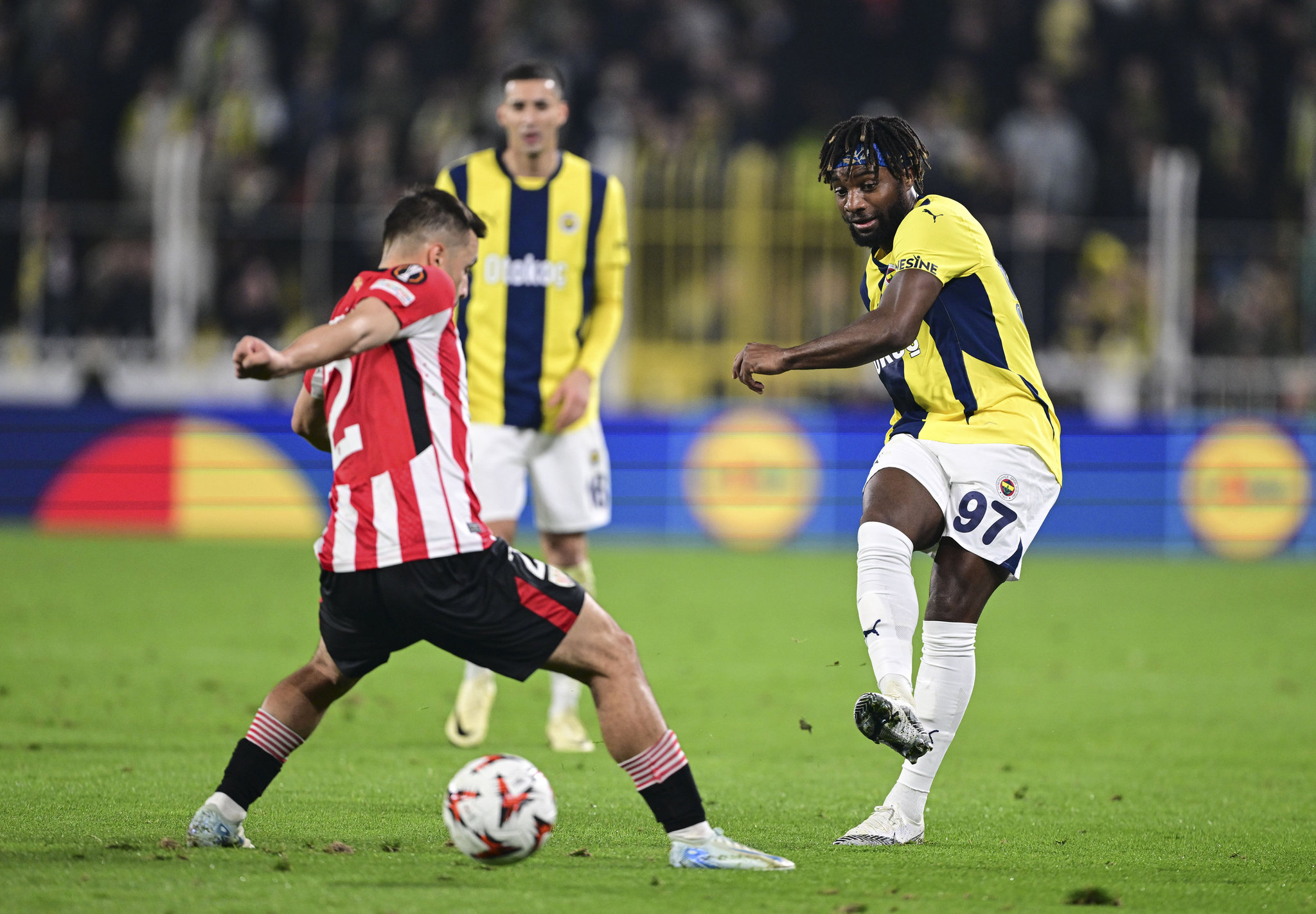 FENERBAHÇE HABERİ | Transferin anahtarı Alan Saint-Maximin’in elinde! İşte o formül