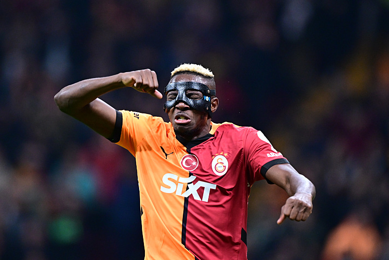 Galatasaray’a Victor Osimhen’den kötü haber! Transfer için dünya devi devrede