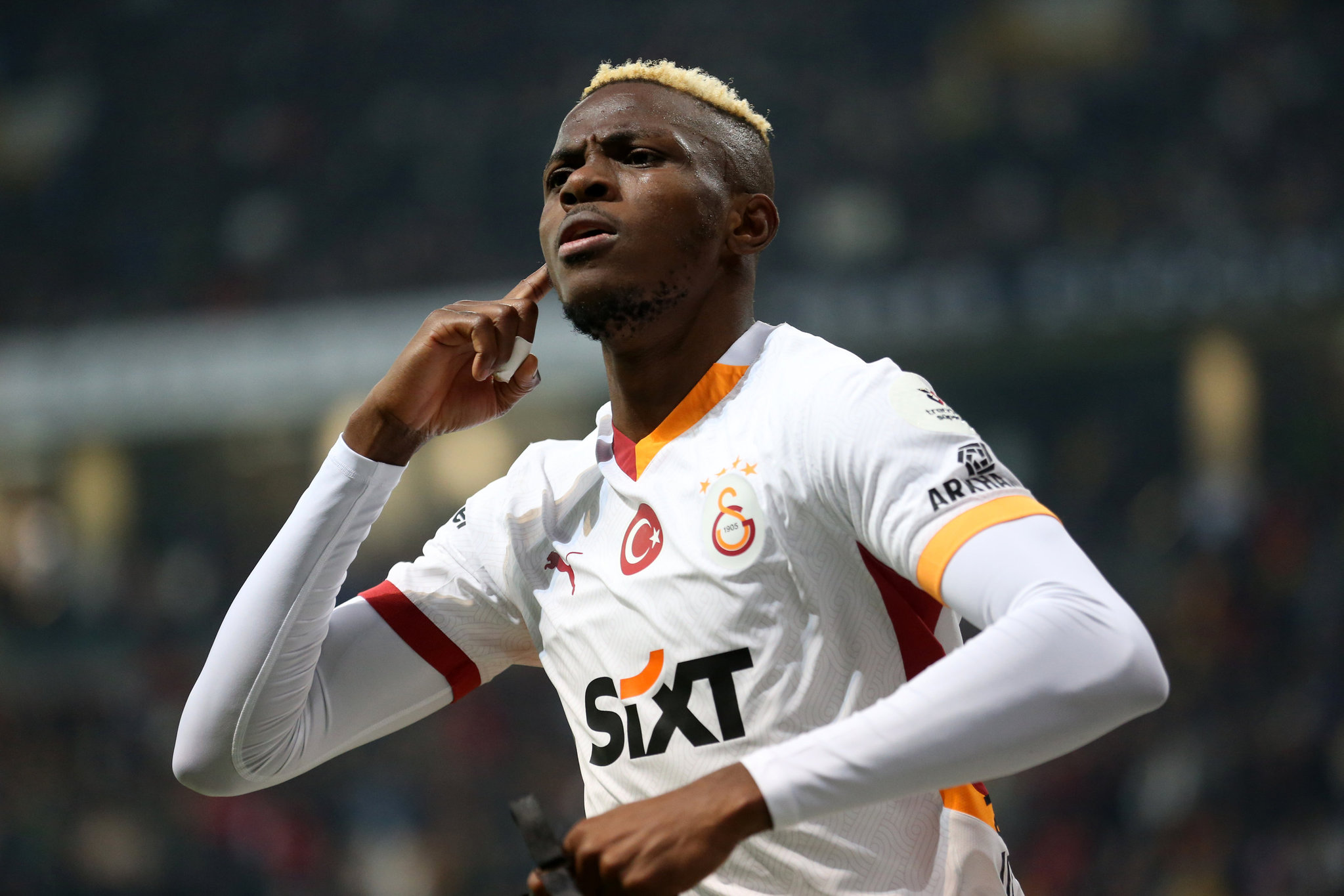 TRANSFER HABERİ | Osimhen’den Fenerbahçeli yıldıza mesaj! Galatasaray’a gel