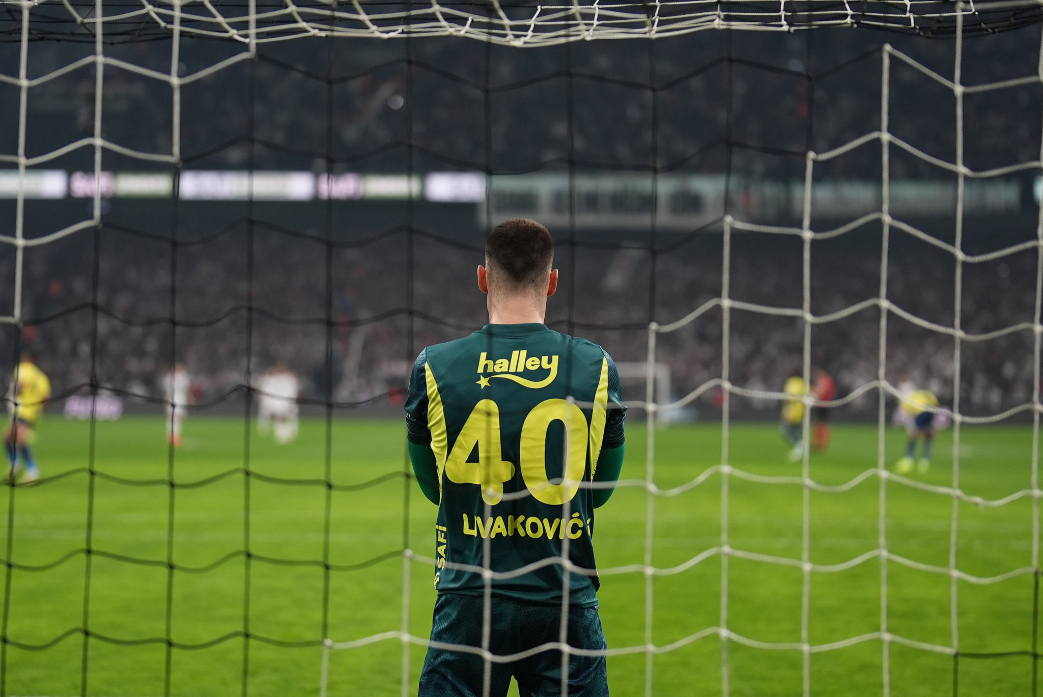 FENERBAHÇE TRANSFER HABERİ | Talipleri çıkan Dominic Livakovic’in bonservisi belli oldu!