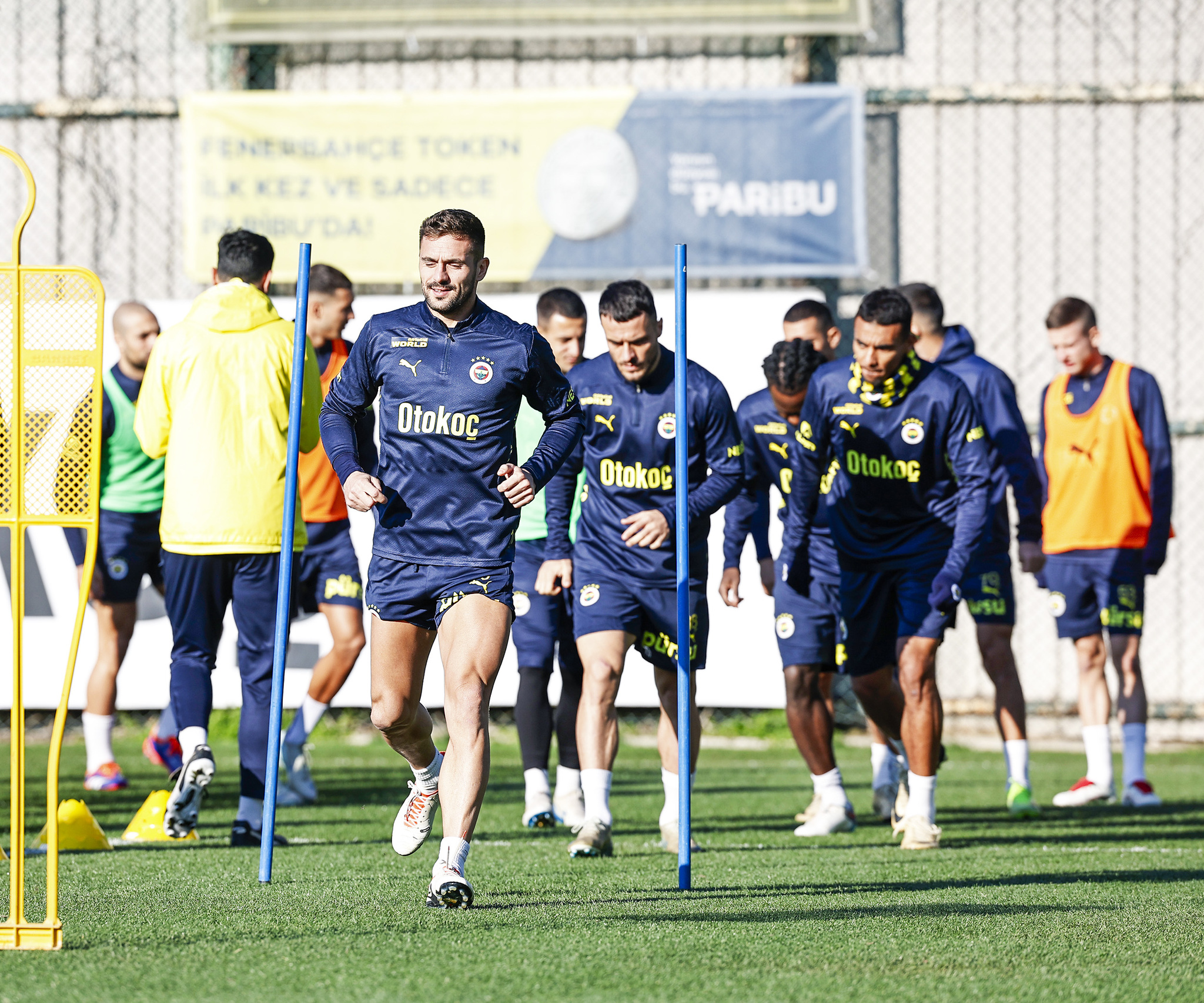 Fenerbahçe’ye kötü haber! 2 futbolcu sakatlandı