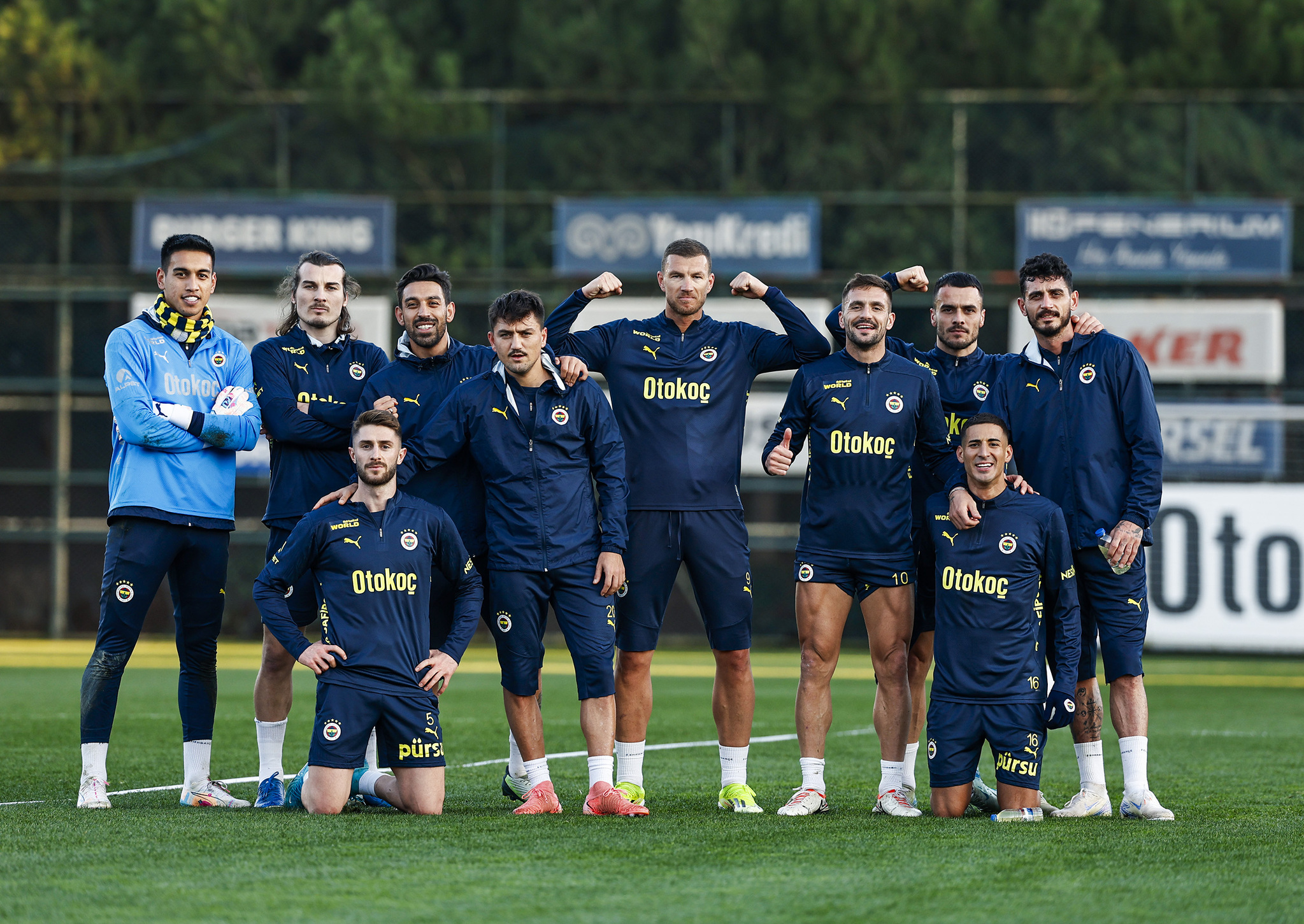 Fenerbahçe’ye kötü haber! 2 futbolcu sakatlandı