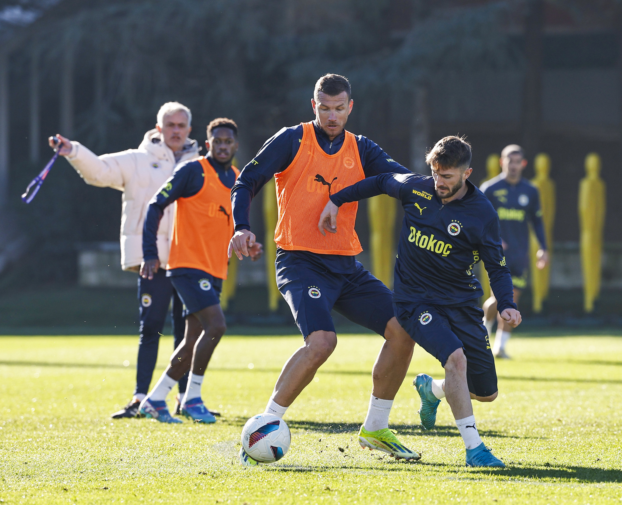 Fenerbahçe’ye kötü haber! 2 futbolcu sakatlandı