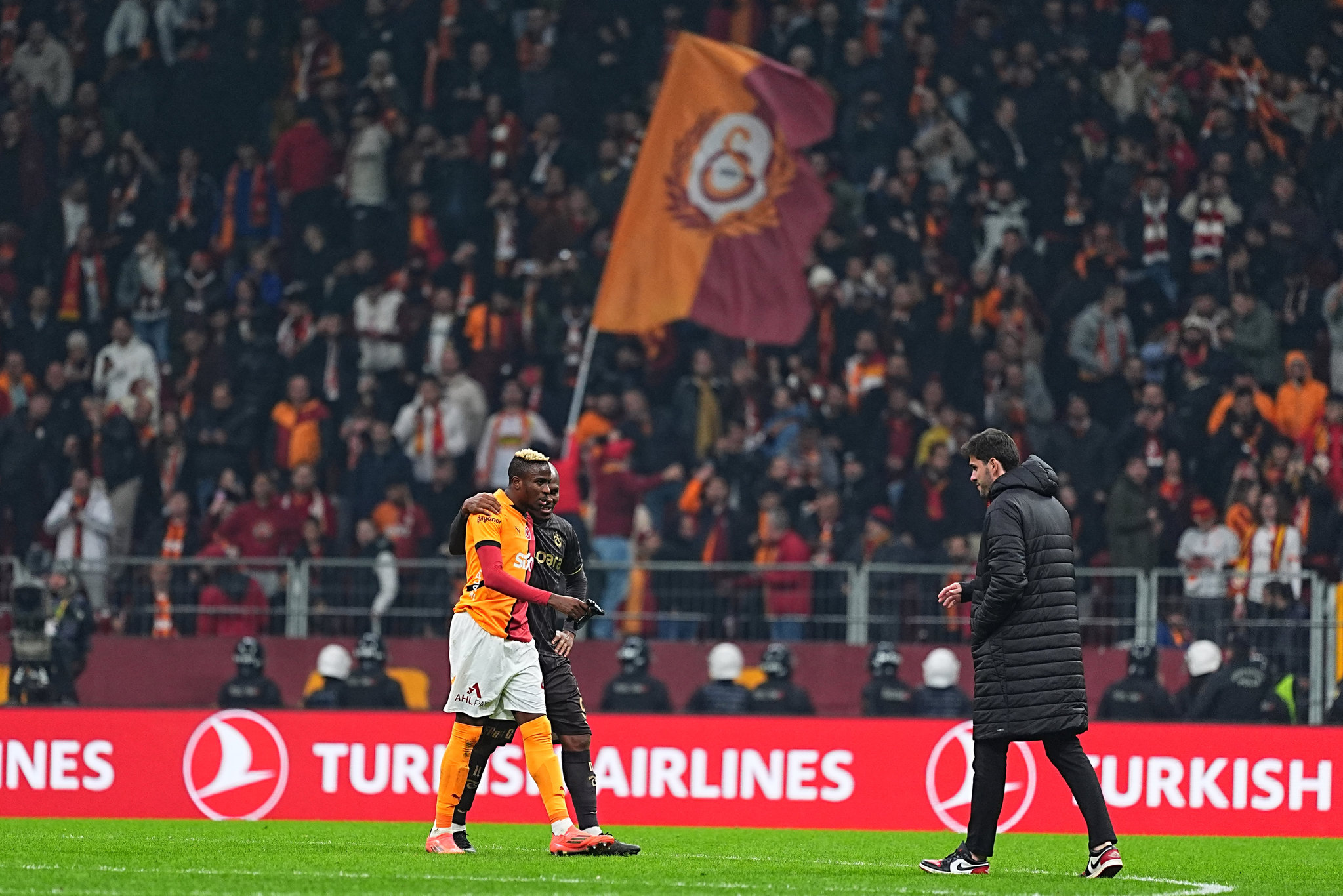 TRANSFER HABERİ: Galatasaray’da Osimhen depremi! İşte ayrılık tarihi