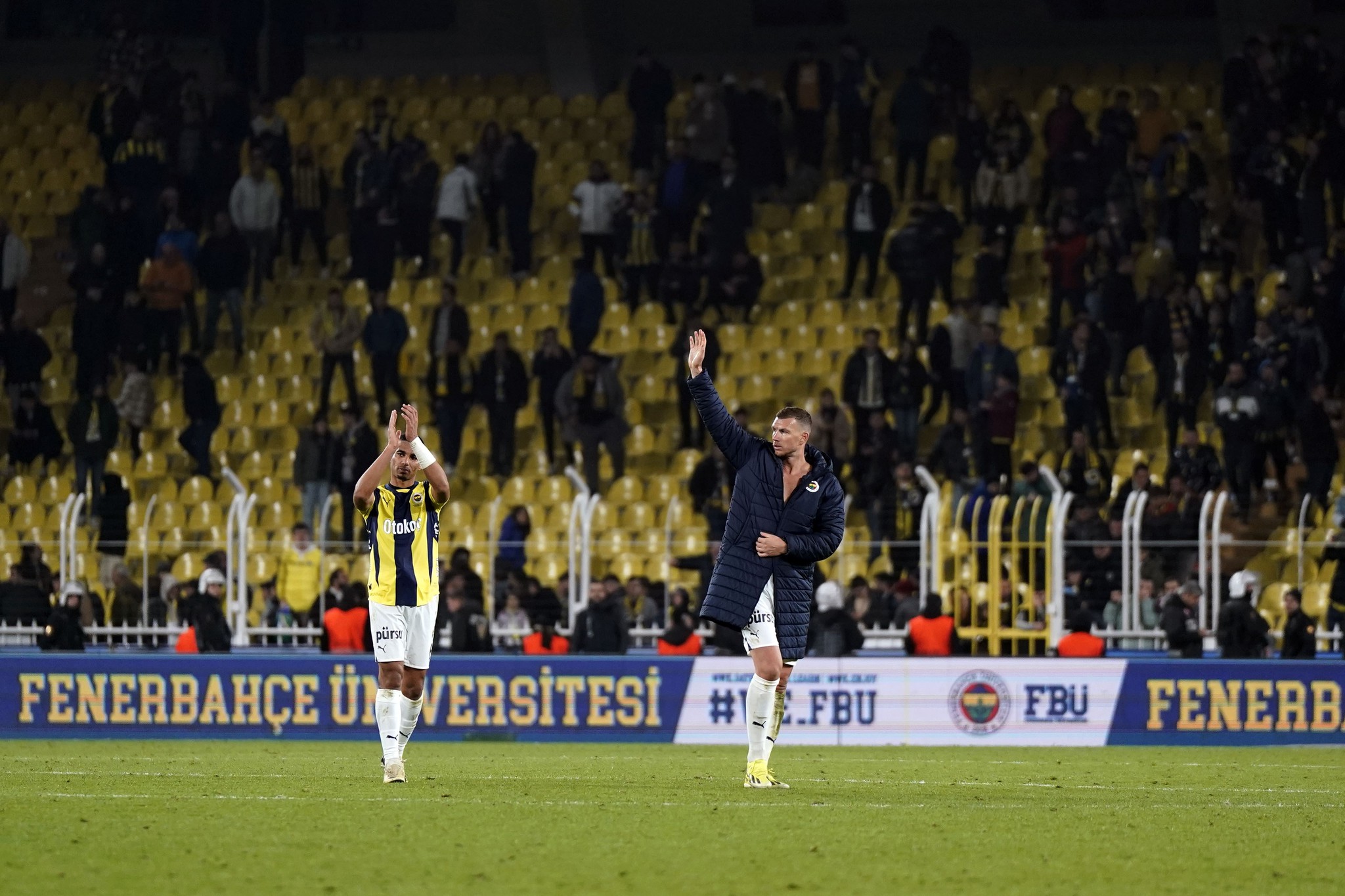 Fenerbahçe’den stoper bombası! Yönetimden sürpriz hamle