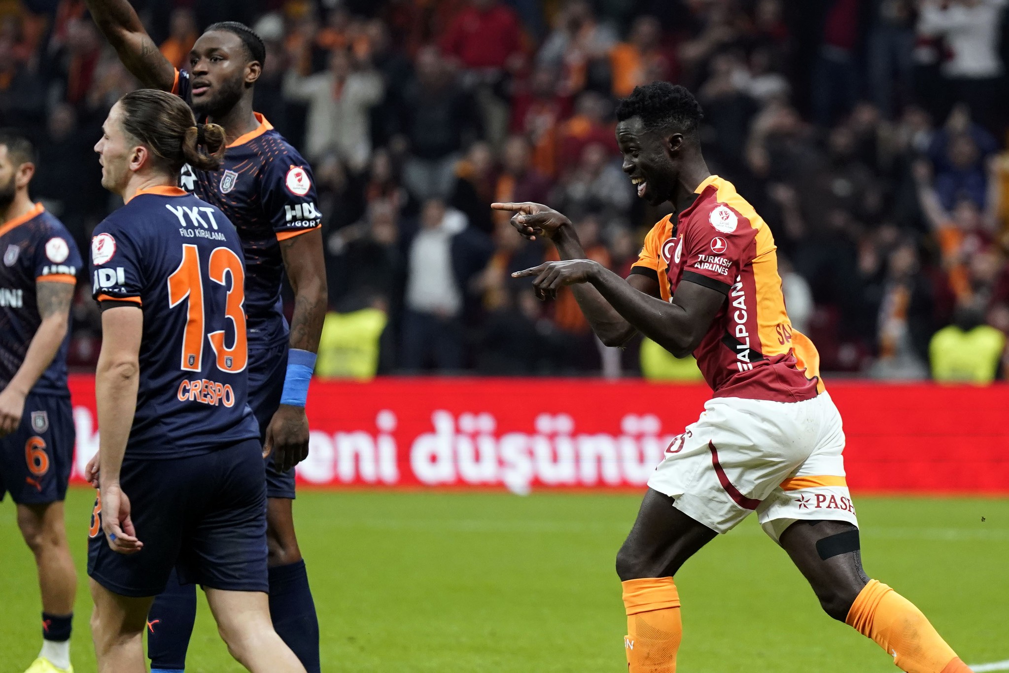 Galatasaray’a 1.97’lik dev forvet! Cimbom’dan devre arası operasyonu