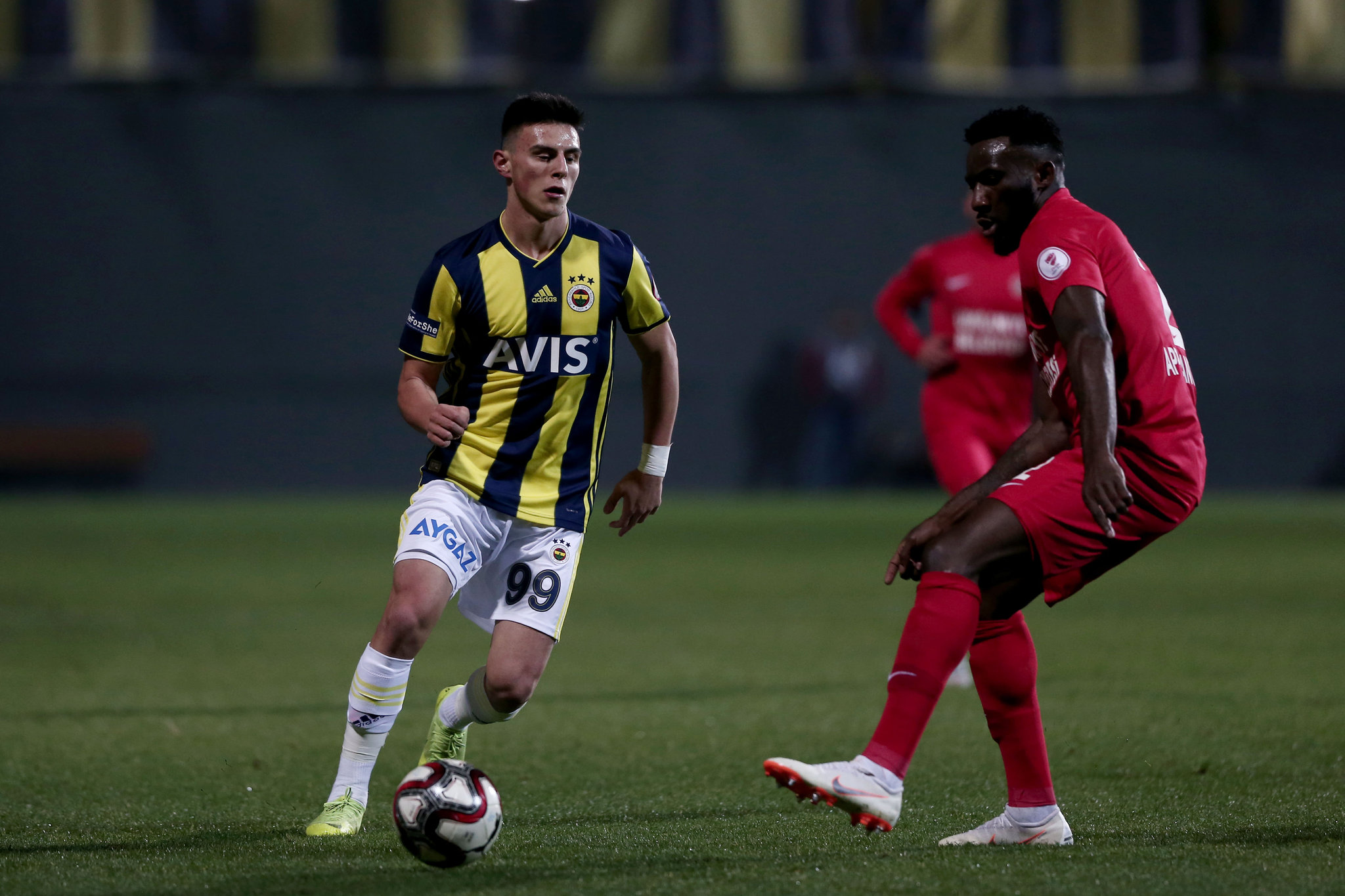 Eljif Elmas Fenerbahçe’ye geri mi dönüyor! İşte transferdeki son durum