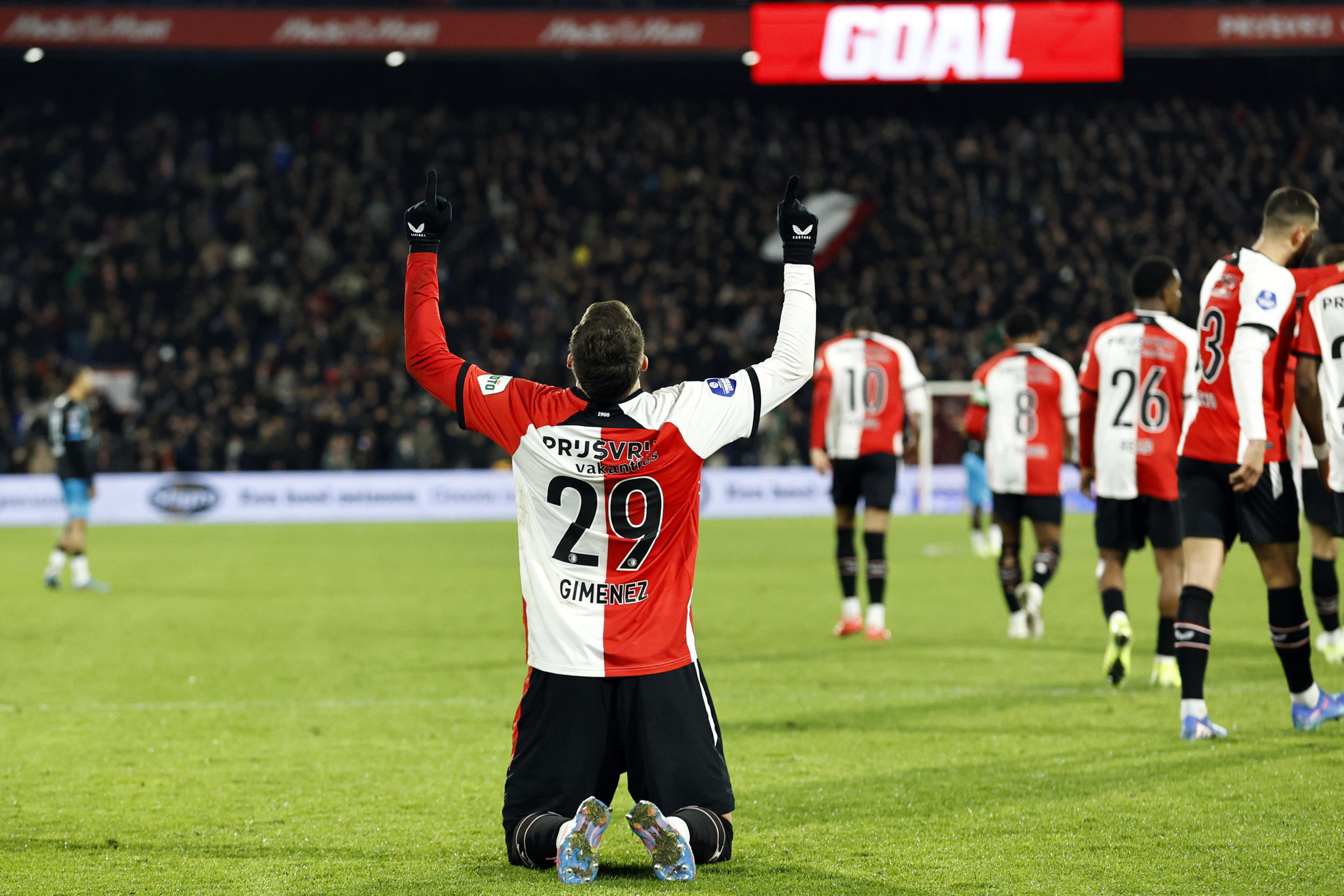 TRANSFER HABERİ | Galatasaray’a yeni Chicharito yolda! Tam bir kupa canavarı