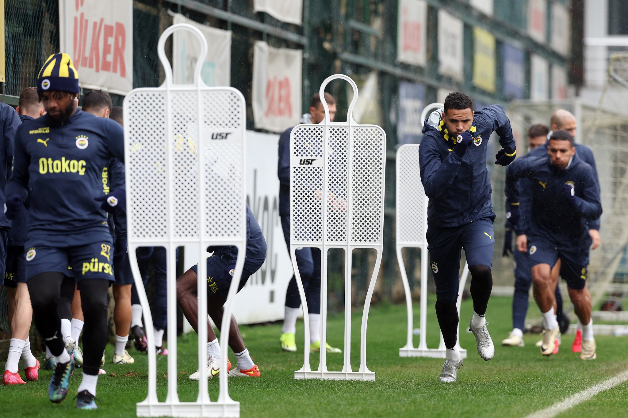 Fenerbahçe 3 puan peşinde! İşte Mourinho’nun Adana Demirspor maçı muhtemel 11’i