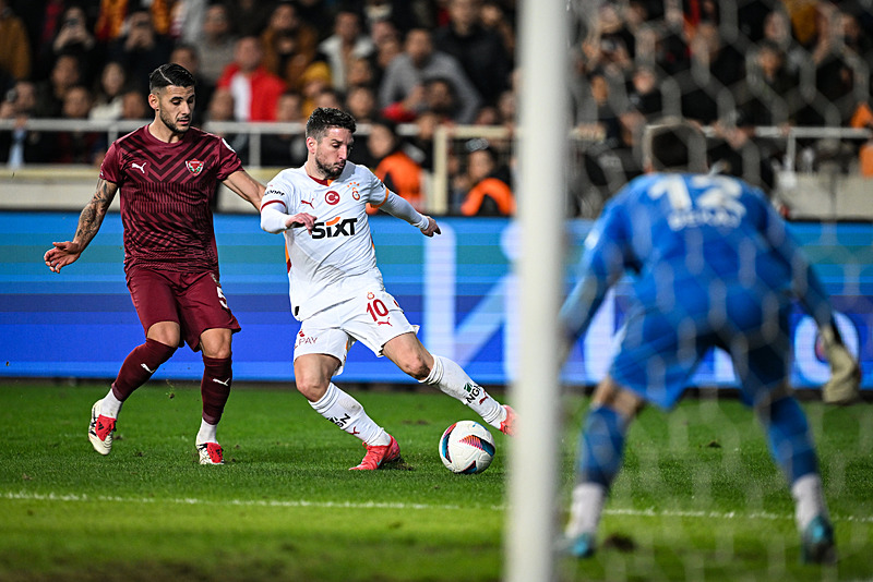 Galatasaray’da şok ayrılık! Bunu kimse beklemiyordu