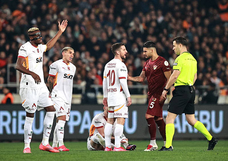 Galatasaray’da şok ayrılık! Bunu kimse beklemiyordu