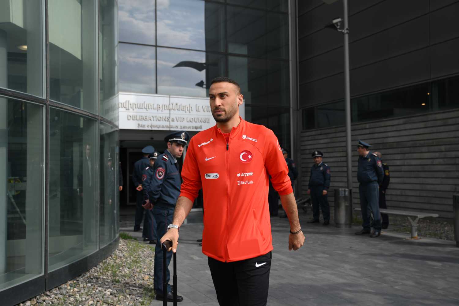 FENERBAHÇE HABERİ: Cenk Tosun Süper Lig devine gidiyor! Ara transferde büyük sürpriz