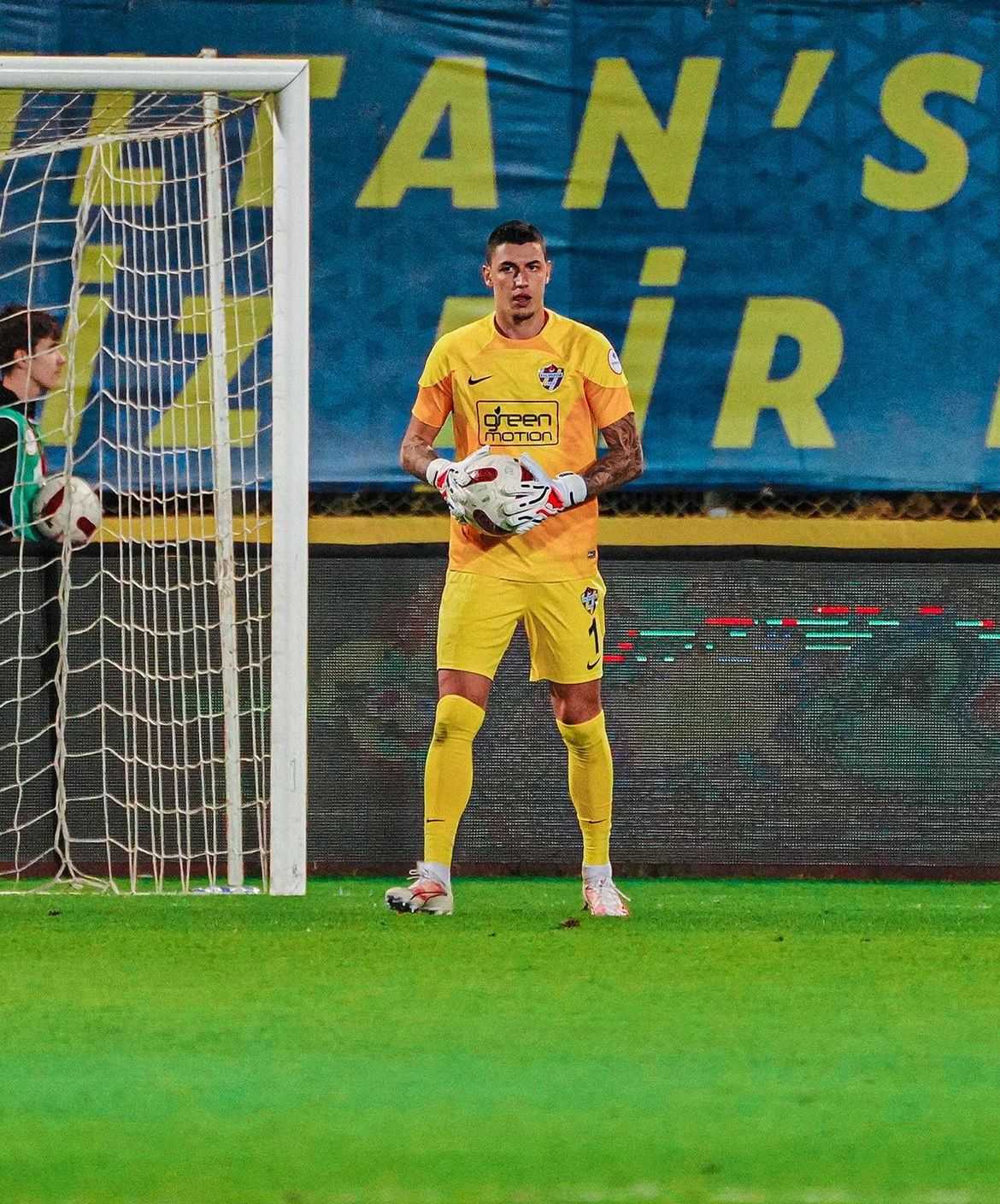 TRANSFER HABERİ | Galatasaray’da Muslera’nın alternatifi hazır! İlk adım atıldı