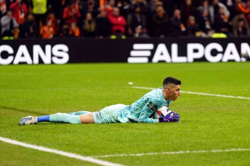 TRANSFER HABERİ | Galatasaray’da Muslera’nın alternatifi hazır! İlk adım atıldı