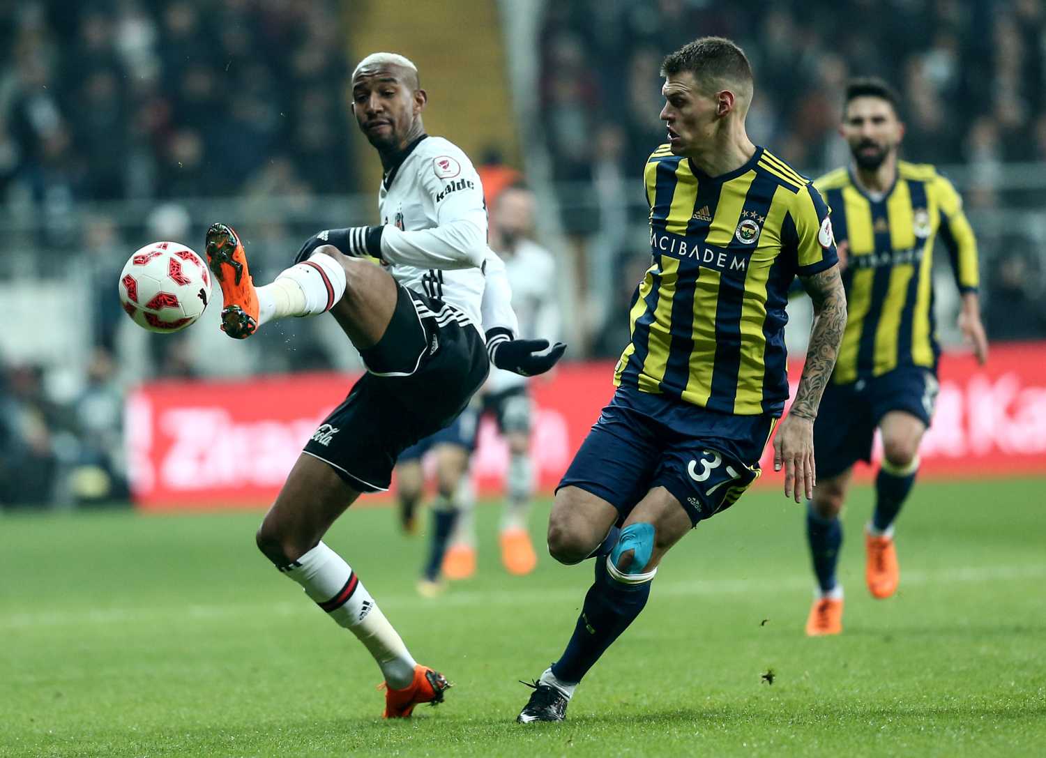 TRANSFER HABERİ: Fenerbahçe’de Talisca depremi! Herkes şaştı kaldı