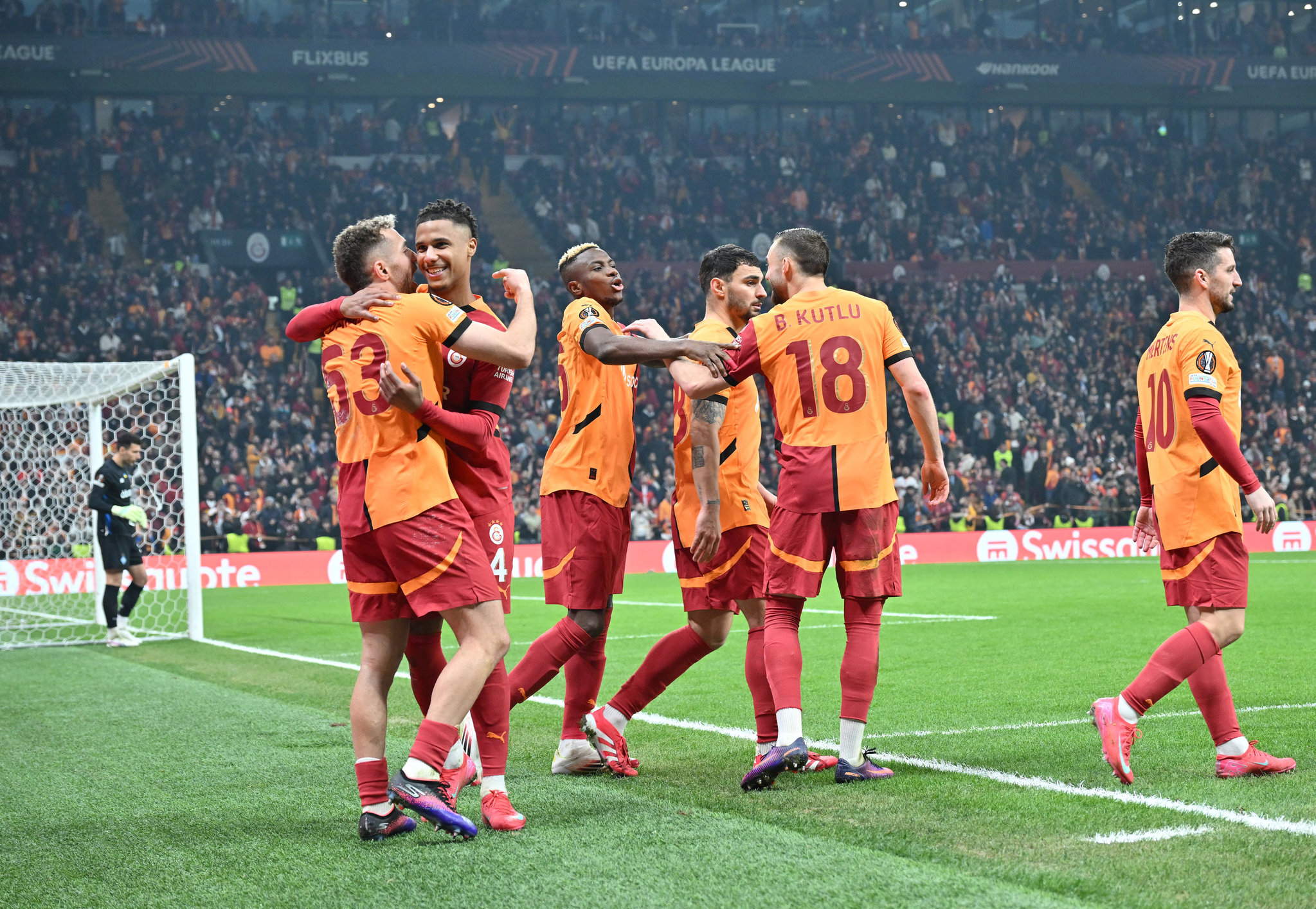 Okan Buruk’tan sürpriz hamle! İşte Galatasaray’ın Tümosan Konyaspor maçı 11’i