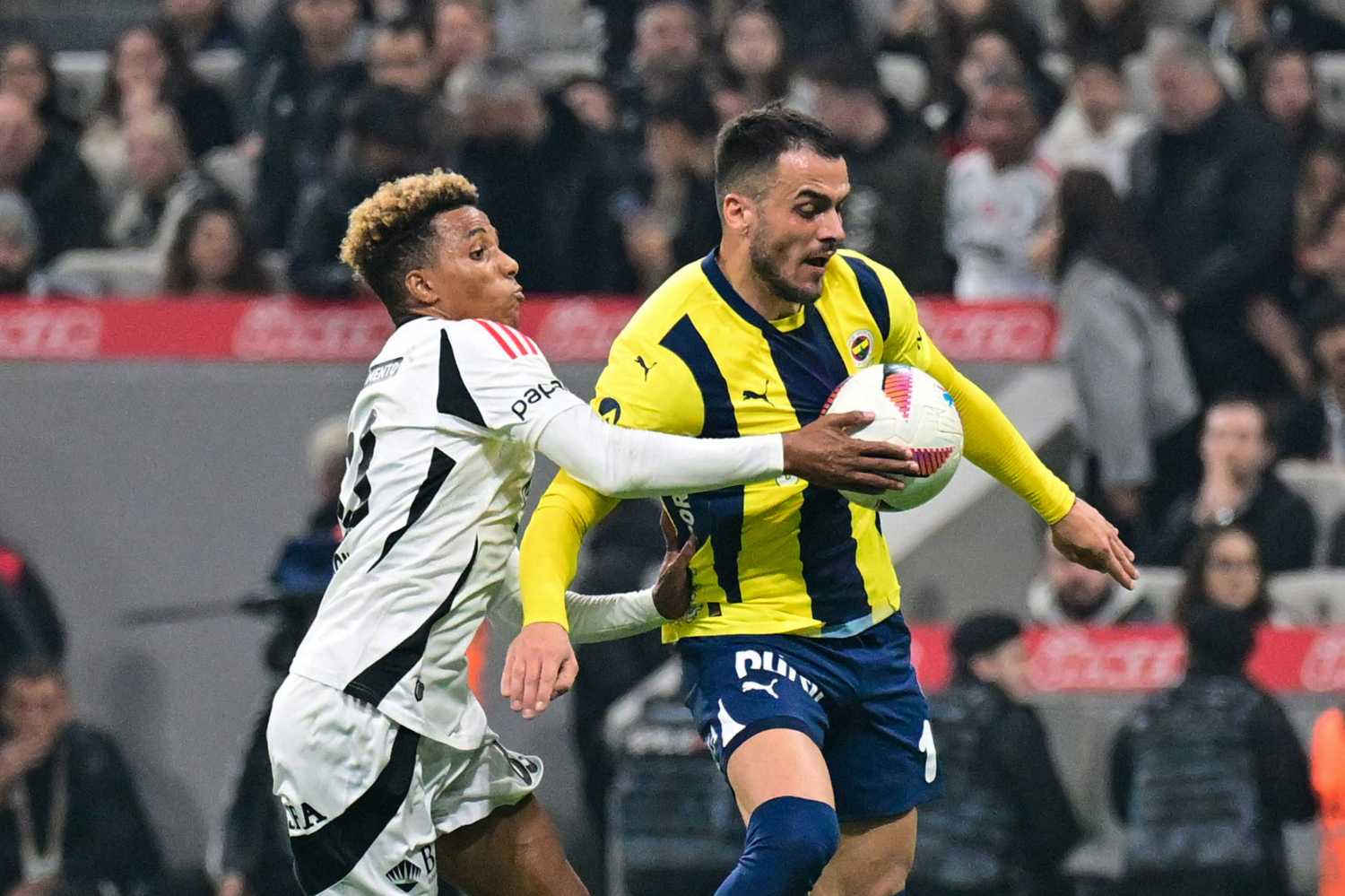 TRANSFER HABERİ: Fenerbahçe’den flaş Kostic kararı! O gerçek ortaya çıktı