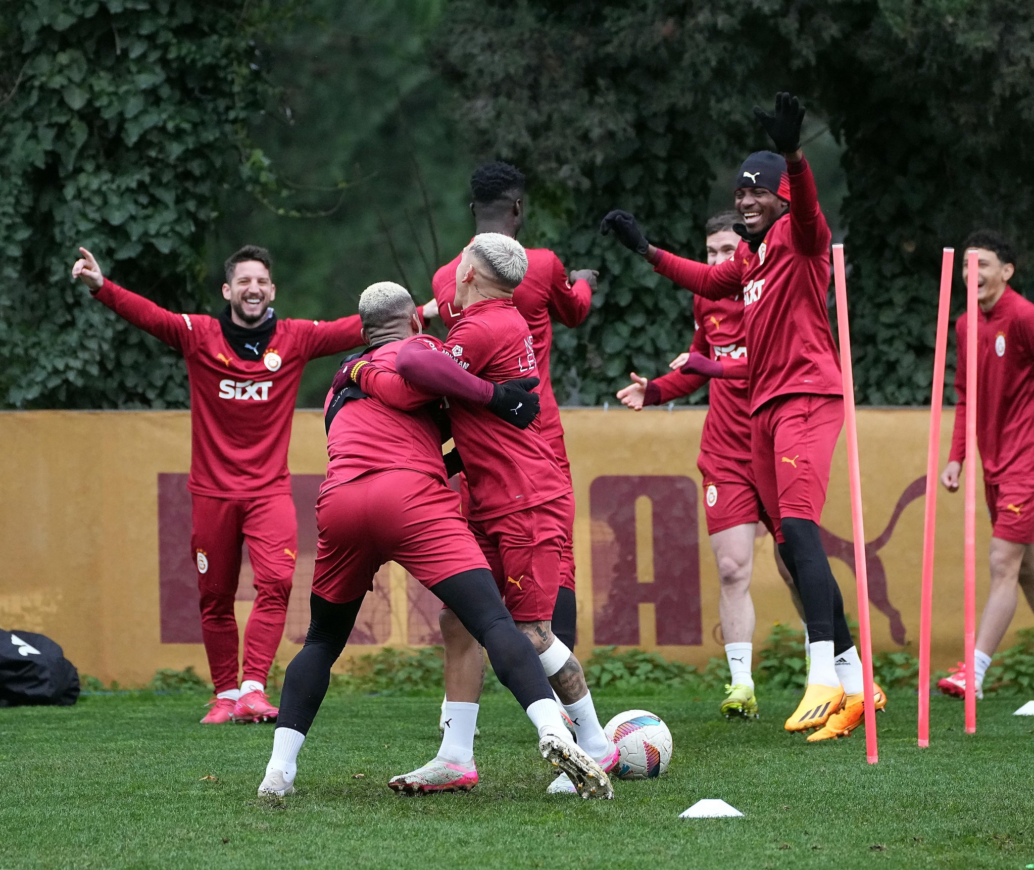 Galatasaray-AZ Alkmaar maçı öncesi kar uyarısı! Akıllara o mücadele geldi