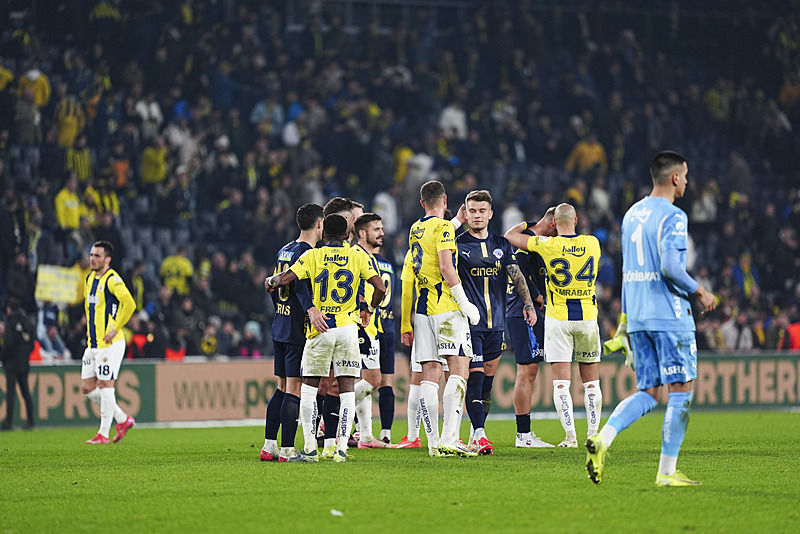 Fenerbahçe’de derbi seferberliği! İşte 3 ismin sakatlığındaki son durum