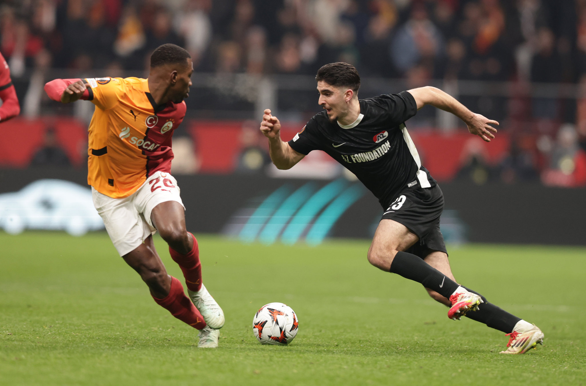 TRANSFER HABERİ: Galatasaray’da flaş ayrılık! AZ Alkmaar maçı sonrası bileti kesildi