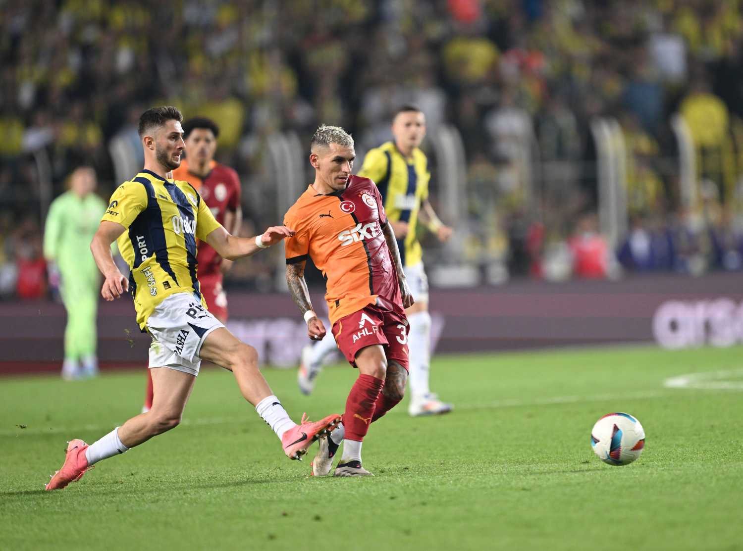 Galatasaray - Fenerbahçe derbisinin oranları açıklandı! İşte favori takım