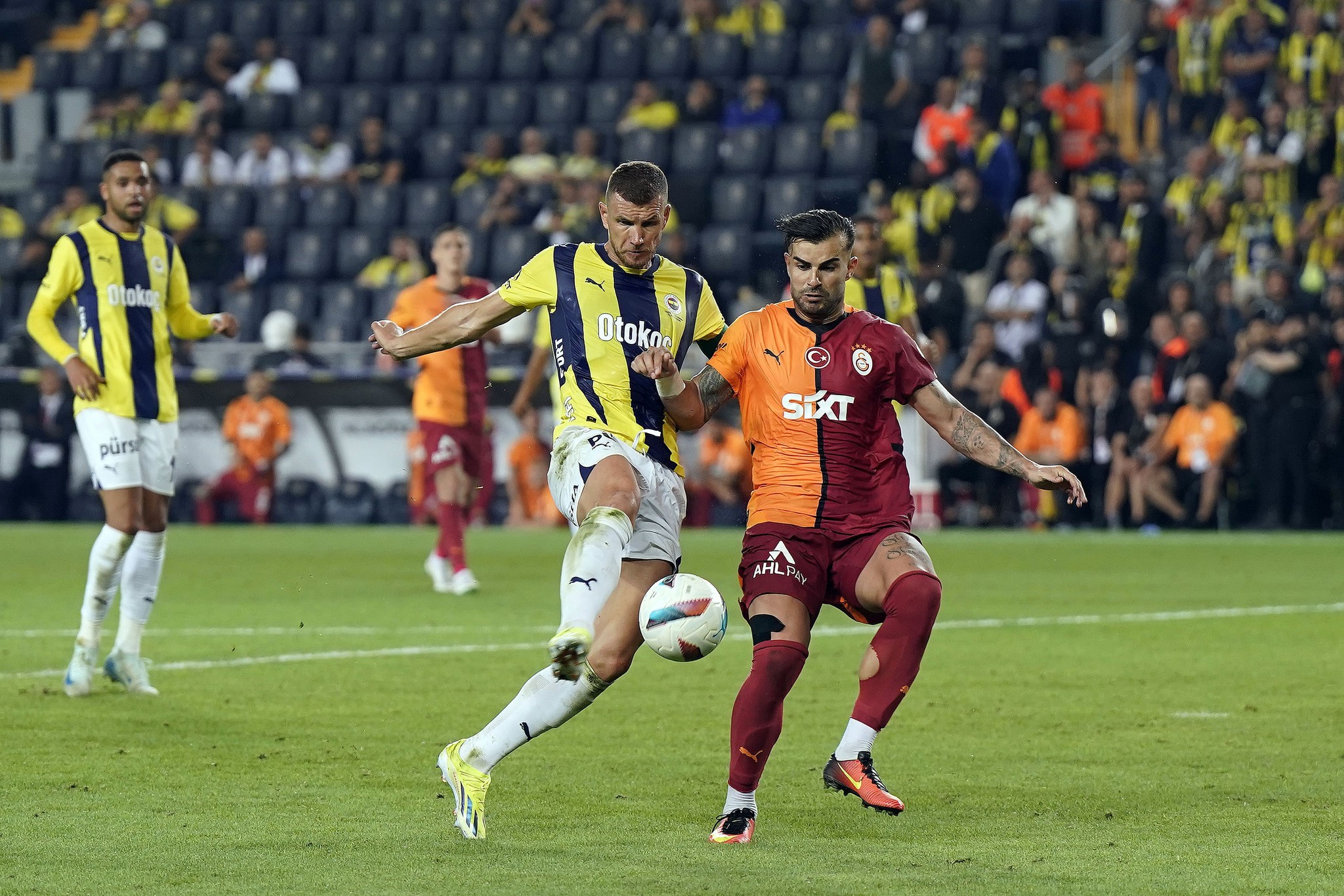 Fenerbahçe, Galatasaray karşısında bilerek penaltı kaçırmıştı! İşte derbi öncesi öne çıkan ilginç notlar